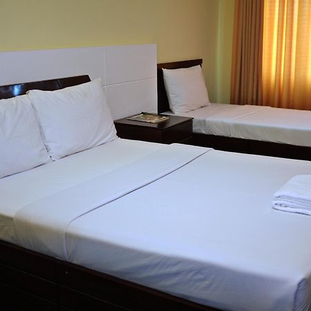 Hôtel La Interline à Davao City Extérieur photo